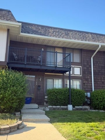 1140 Court G, Hanover Park, IL 60133