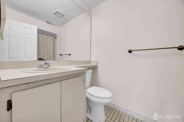 113 Heather Court 113, Edison, NJ 08820