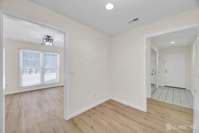 113 Heather Court 113, Edison, NJ 08820