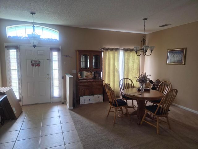 698 Thuringer Street NW, Palm Bay, FL 32907