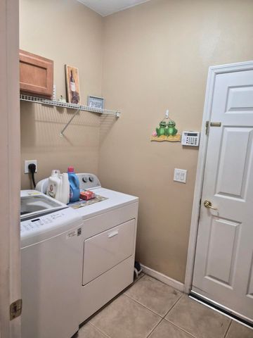 698 Thuringer Street NW, Palm Bay, FL 32907