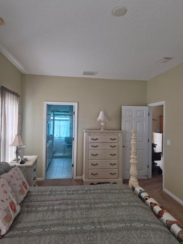 698 Thuringer Street NW, Palm Bay, FL 32907
