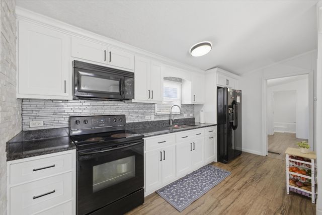 224 E Atrisco Vista Boulevard SW TRLR 1020, Albuquerque, NM 87121