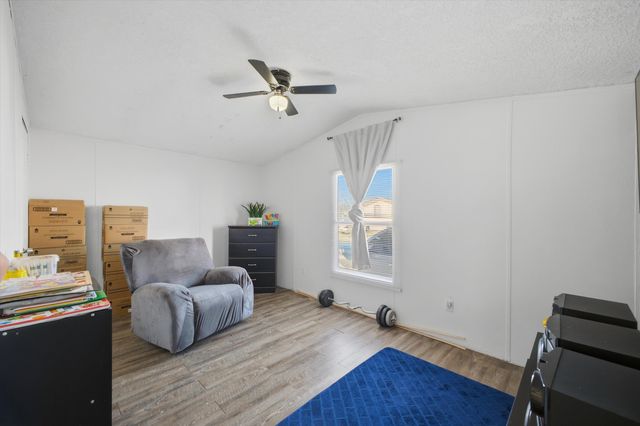 224 E Atrisco Vista Boulevard SW TRLR 1020, Albuquerque, NM 87121