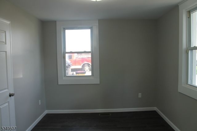 519 Roosevelt Ave, Carteret Boro, NJ 07008