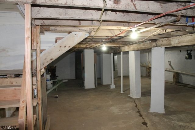 519 Roosevelt Ave, Carteret Boro, NJ 07008