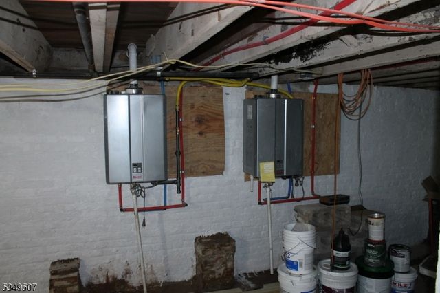 519 Roosevelt Ave, Carteret Boro, NJ 07008