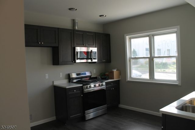 519 Roosevelt Ave, Carteret Boro, NJ 07008