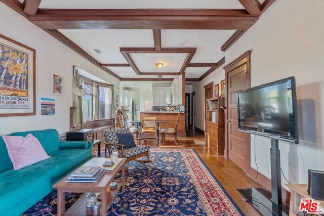 6178 Aldama Street, Los Angeles, CA 90042