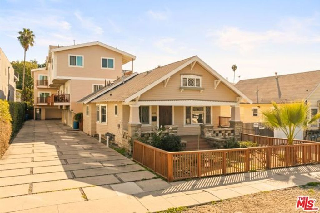 6178 Aldama Street, Los Angeles, CA 90042