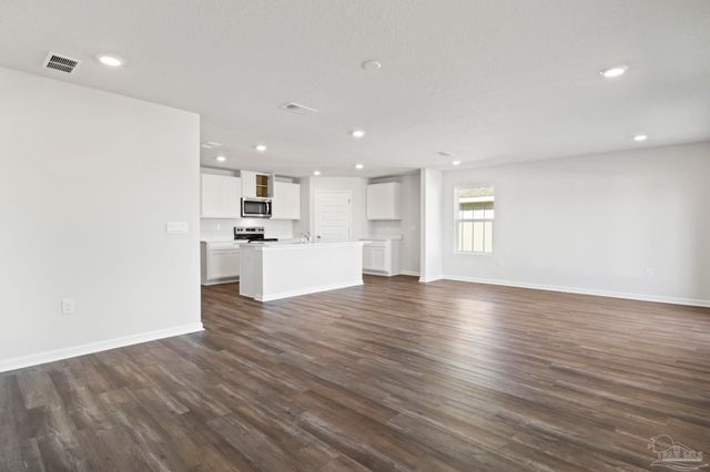 5072 Rainwater Rd, Milton, FL 32583