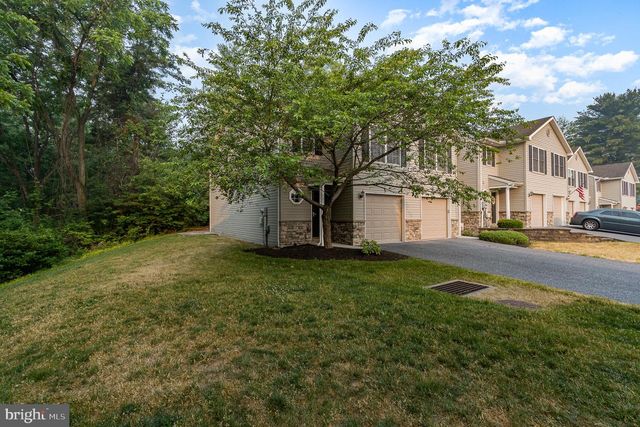 7881 MANADA CT, Harrisburg, PA 17112