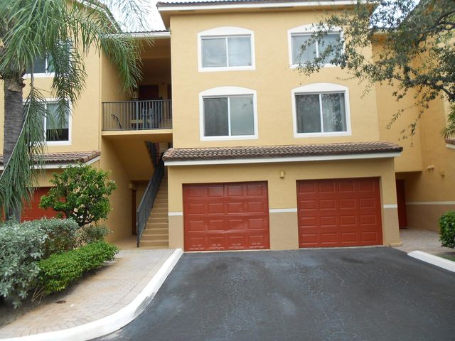 300 Scotia Drive 203, Hypoluxo, FL 33462
