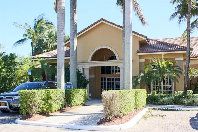 300 Scotia Drive 203, Hypoluxo, FL 33462