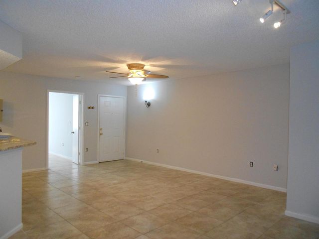 300 Scotia Drive 203, Hypoluxo, FL 33462