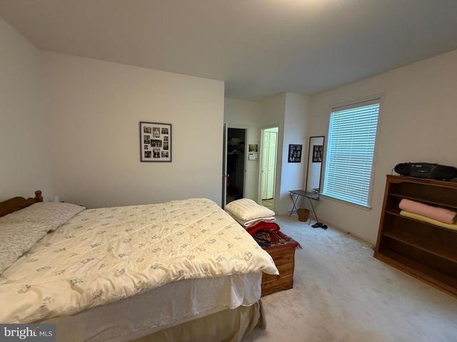 428 HAYMARKET LN, Lititz, PA 17543