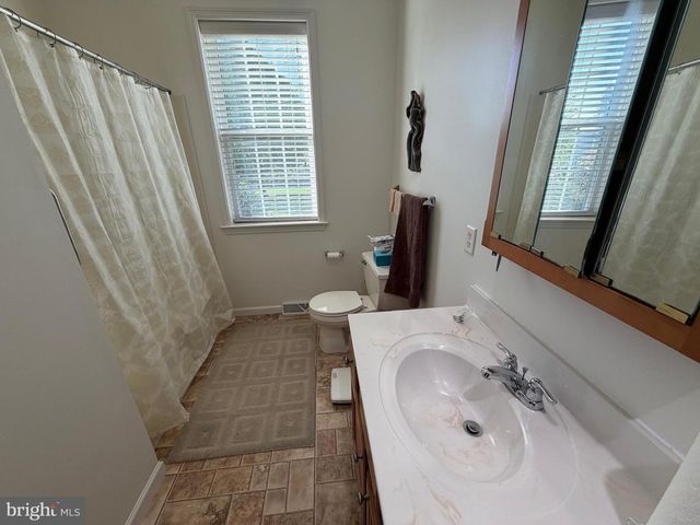 428 HAYMARKET LN, Lititz, PA 17543