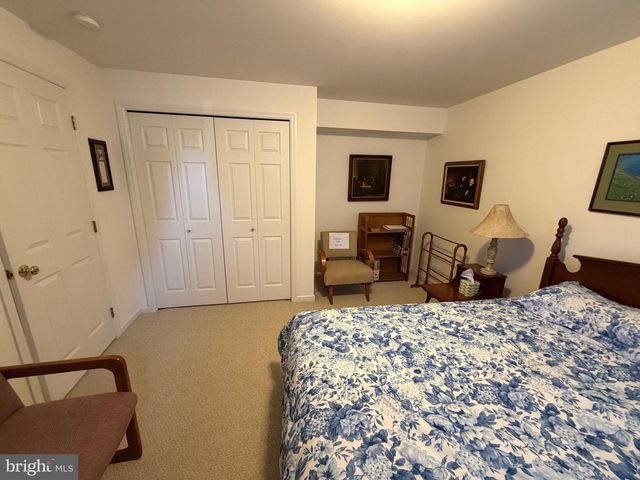 428 HAYMARKET LN, Lititz, PA 17543