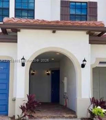 11566 SW 13th Ln, Pembroke Pines, FL 33025