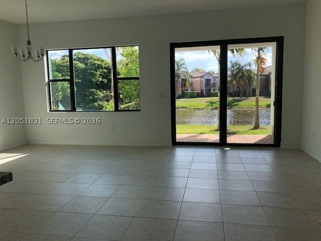 11566 SW 13th Ln, Pembroke Pines, FL 33025