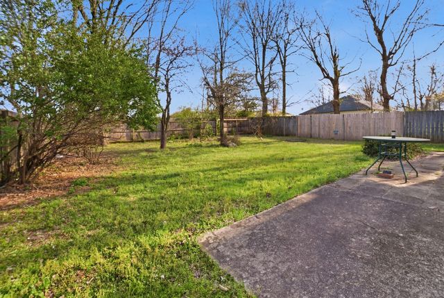 3119 W Water Street, Springfield, MO 65802