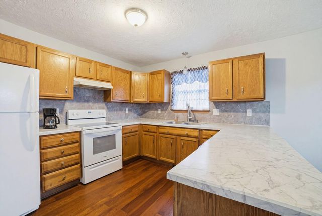 3119 W Water Street, Springfield, MO 65802