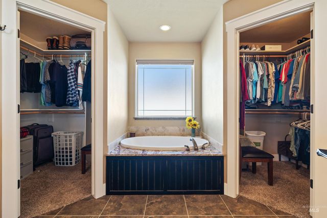 330 Arrowhead Path, Twin Falls, ID 83301