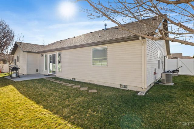 330 Arrowhead Path, Twin Falls, ID 83301