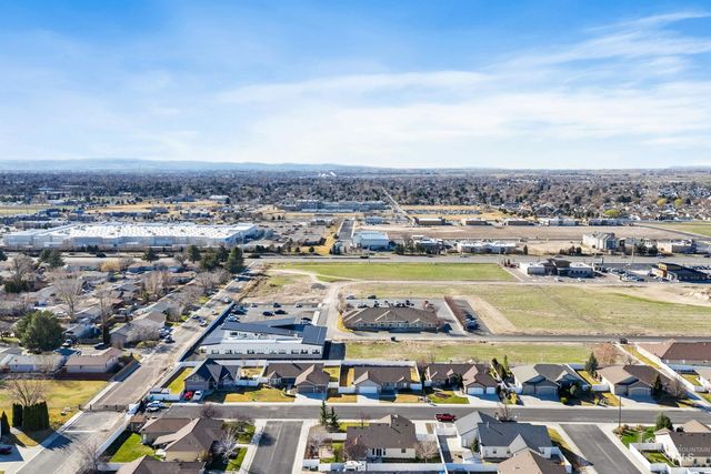 330 Arrowhead Path, Twin Falls, ID 83301