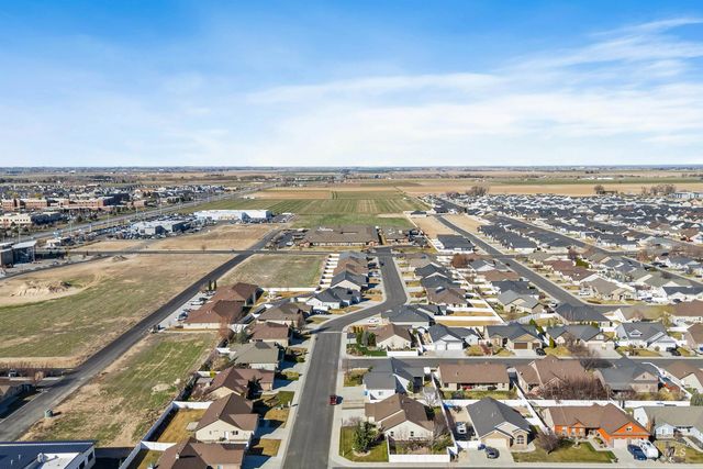 330 Arrowhead Path, Twin Falls, ID 83301