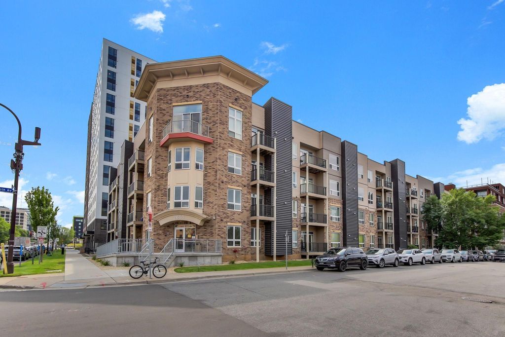 2600 University Avenue SE 210, Minneapolis, MN 55414