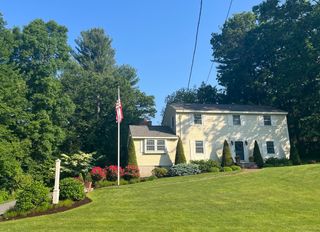 1 Lancaster Place, Andover, MA 01810