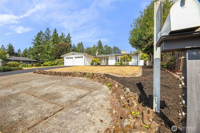 7859 Agate Drive SW, Lakewood, WA 98498