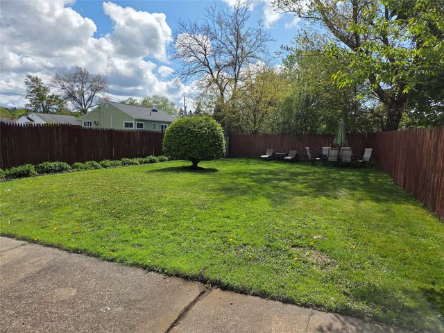 3516 ELMWOOD Avenue, Erie, PA 16508