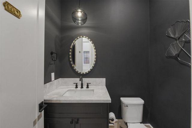710 E 13th Street, Houston, TX 77008