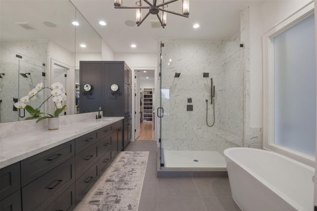 710 E 13th Street, Houston, TX 77008