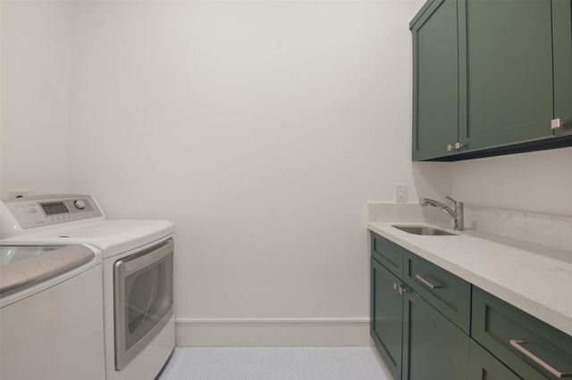 710 E 13th Street, Houston, TX 77008