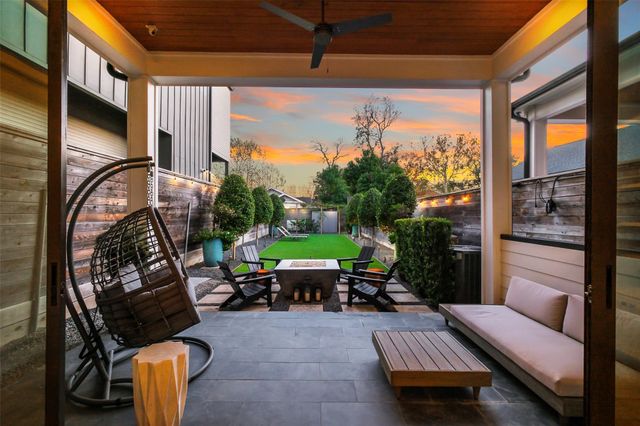 710 E 13th Street, Houston, TX 77008