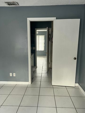 5154 Breckenridge Place 47, West Palm Beach, FL 33417