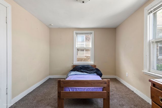 4916 Northcote Avenue, East Chicago, IN 46312