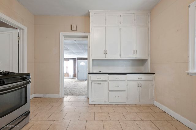 4916 Northcote Avenue, East Chicago, IN 46312