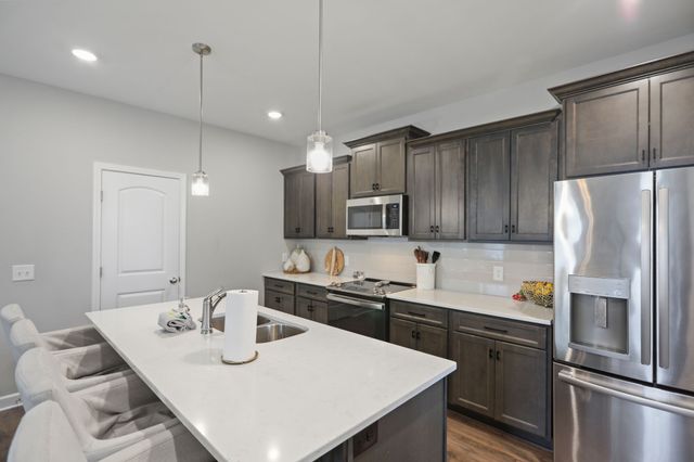 400 Evans Dr, Tullahoma, TN 37388