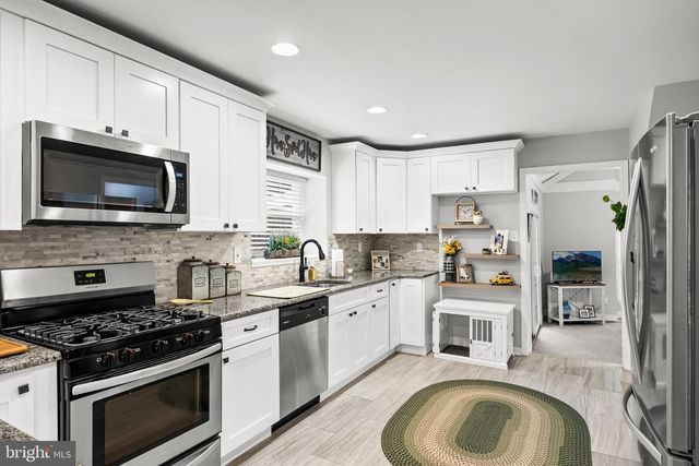 22 ROSE CT, Mount Laurel, NJ 08054