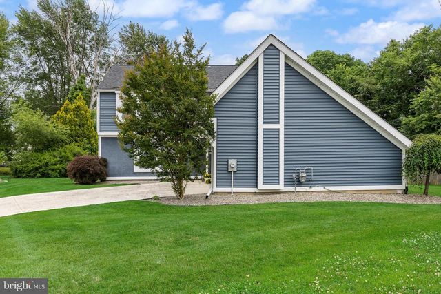 22 ROSE CT, Mount Laurel, NJ 08054