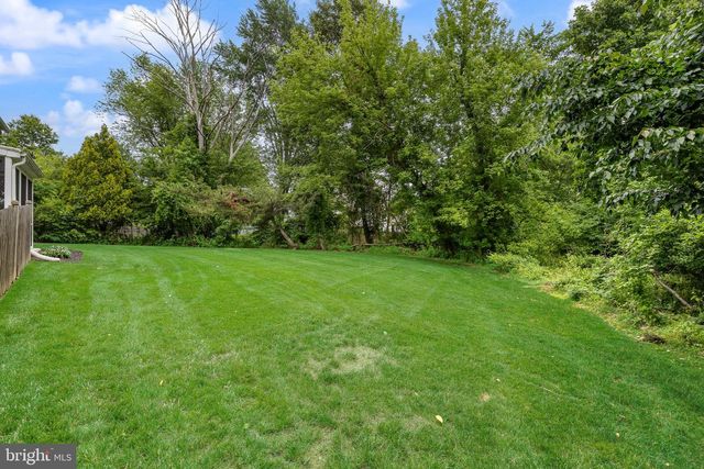 22 ROSE CT, Mount Laurel, NJ 08054