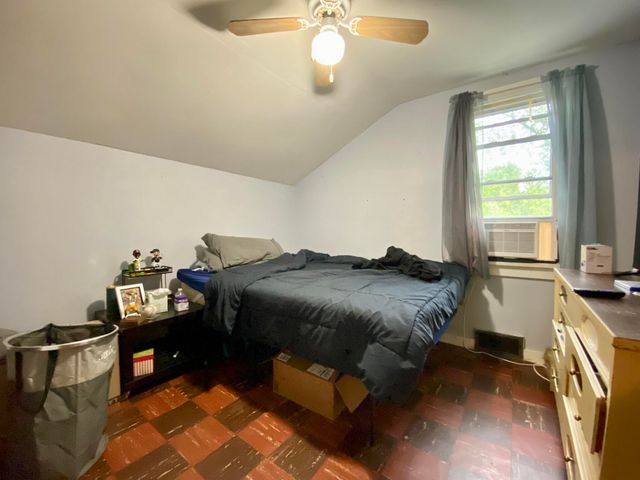 2814 Monnier Street, Portage, IN 46368