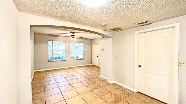 144 SW Peacock Blvd Apt 23-105 St, Port St Lucie, FL 34986