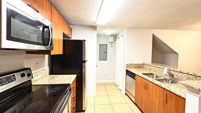 144 SW Peacock Blvd Apt 23-105 St, Port St Lucie, FL 34986
