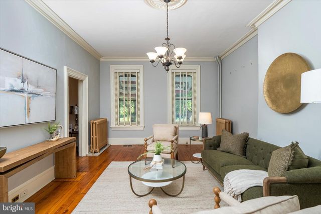 204 E WASHINGTON AVE, Newtown, PA 18940