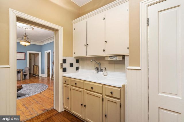 204 E WASHINGTON AVE, Newtown, PA 18940